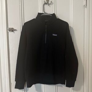 Navy blue Patagonia quarter zip